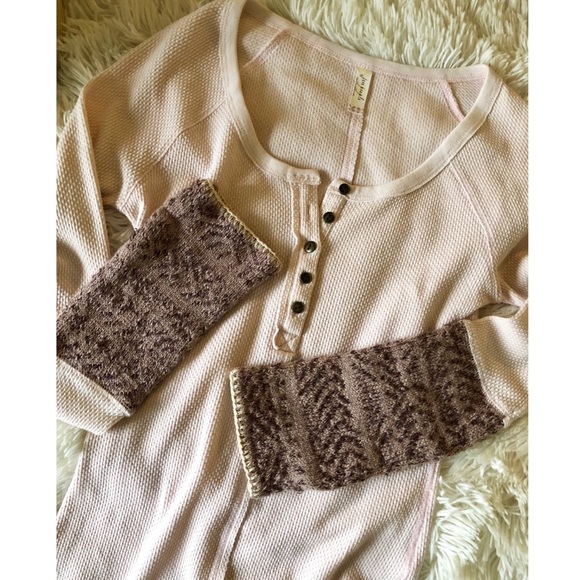 Free People BOHO Sleeved Top - Picture 2 of 6